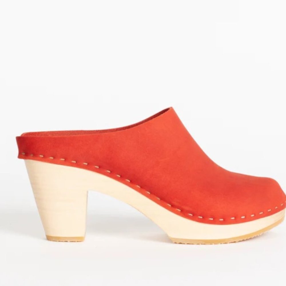 Chloe Closed Toe: Tomato Nubuck